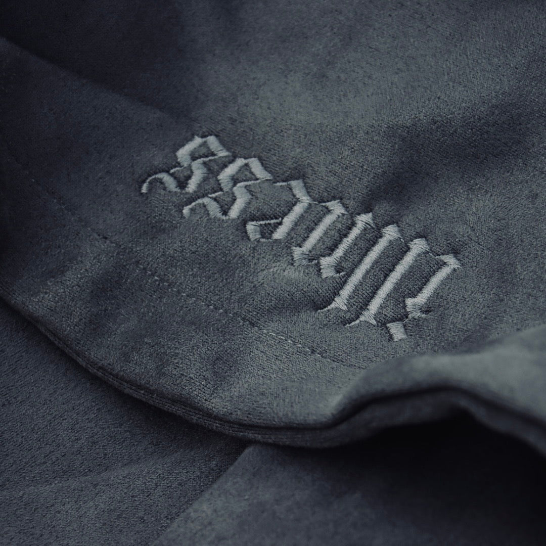 EMBROIDERY SUEDE CLASSIC HOODIE / 麂皮刺繡經典款帽踢